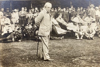 [ORIGINAL WWI PHOTOGRAPH OF LLOYD GEORGE SPEAKING TO WOUNDED SOLDIERS AT CLIVEDEN HOSPITAL, UK]