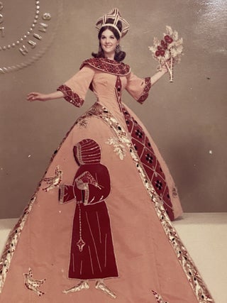 [SAN ANTONIO, TEXAS COSTUME AND HIGH SOCIETY]. Collection of 21 original color photographs of the Fiesta Parade "Queens and Princesses" in spectacular gowns and trains. TOGETHER WITH: The Order of the Alamo Presents The Court of Gardens (program)
